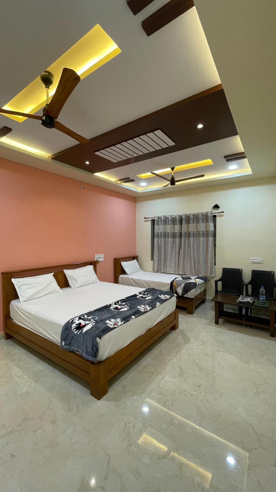 Mamatha Guest Inn Хампи Екстериор снимка