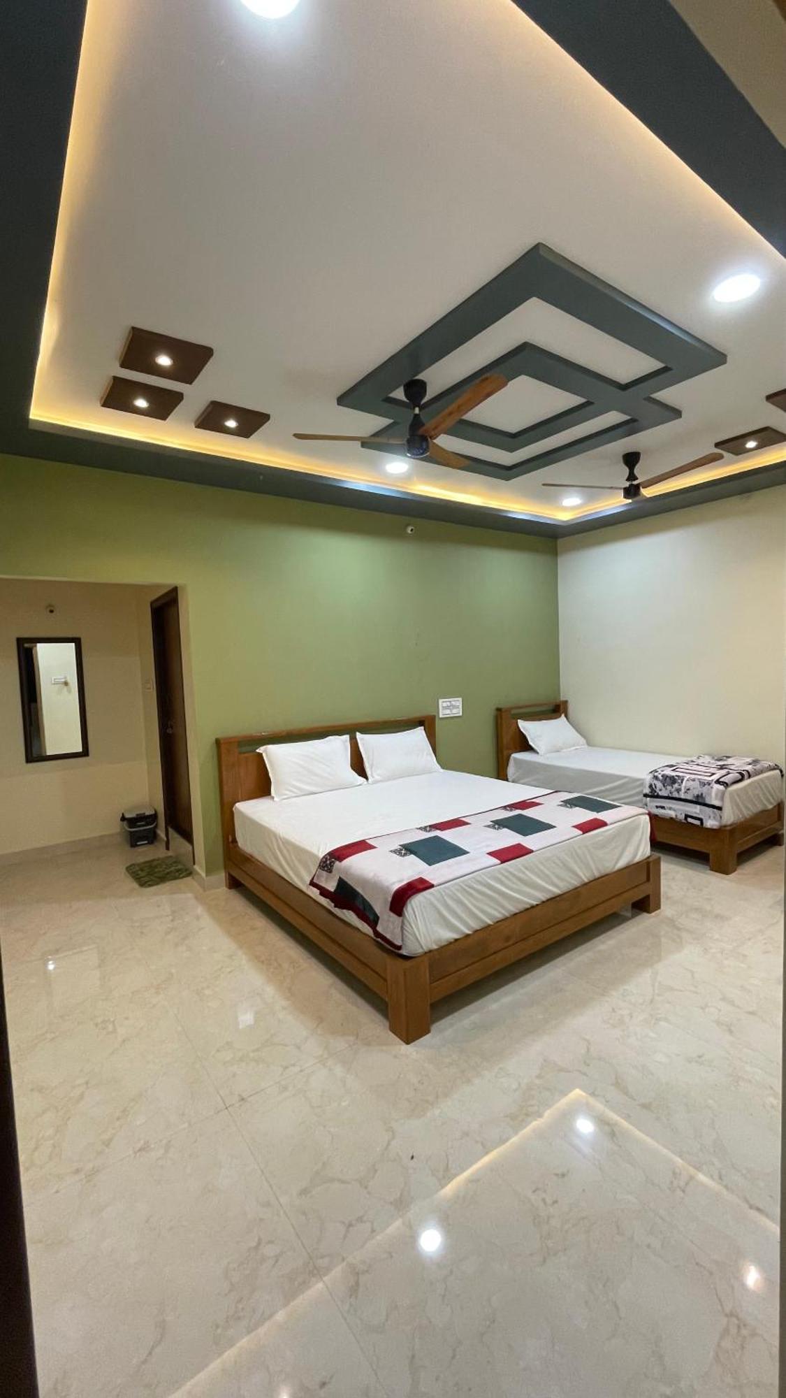 Mamatha Guest Inn Хампи Екстериор снимка